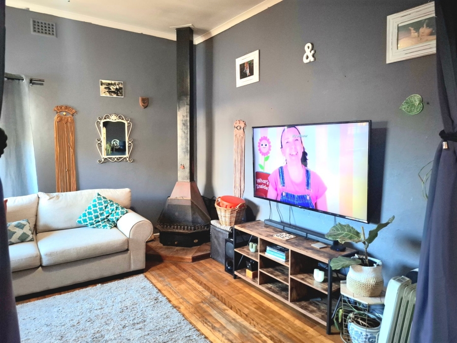 5 Bedroom Property for Sale in Oakdale Western Cape